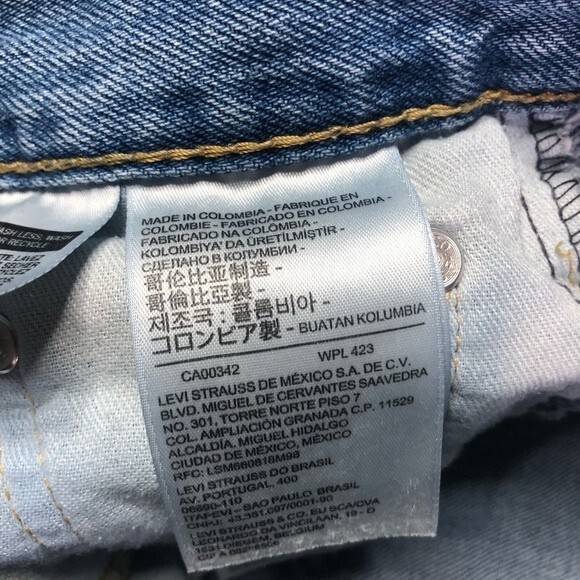 Levi’s 511 Unisex Slim Fit Distressed Cut Off Hem Bermuda Shorts - Picture 5 of 5